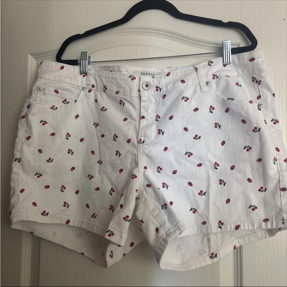 Torrid White Shorts with Red Cherry Pattern - Picture 3 of 5